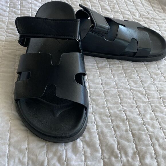H Velcro slides size 44 NWT adjustable strap for comfort fits 10-11 - Picture 7 of 8